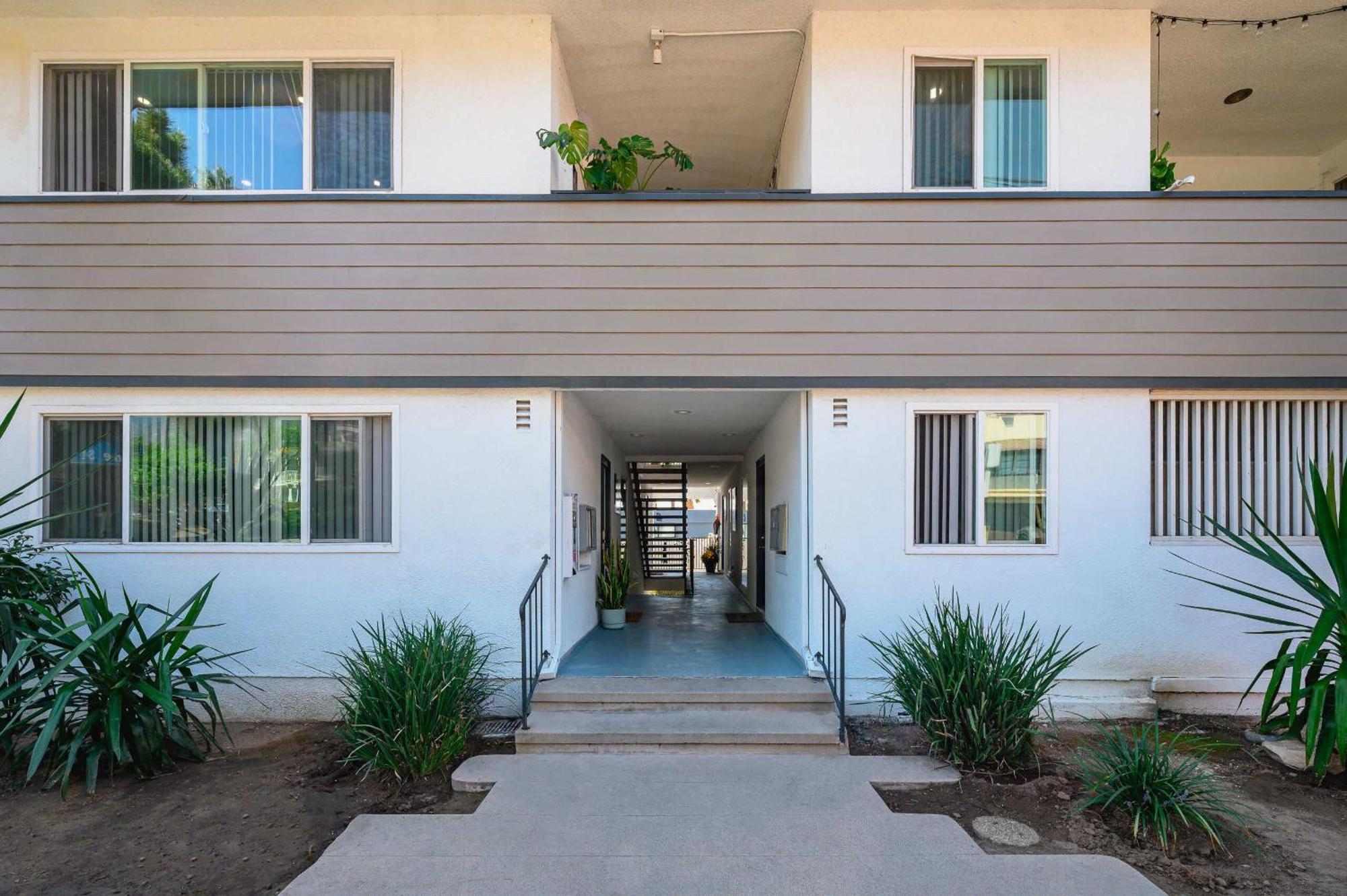 New Renovated 2B2B Apt Self Checkin Free Parking 1 Pasadena Exteriör bild