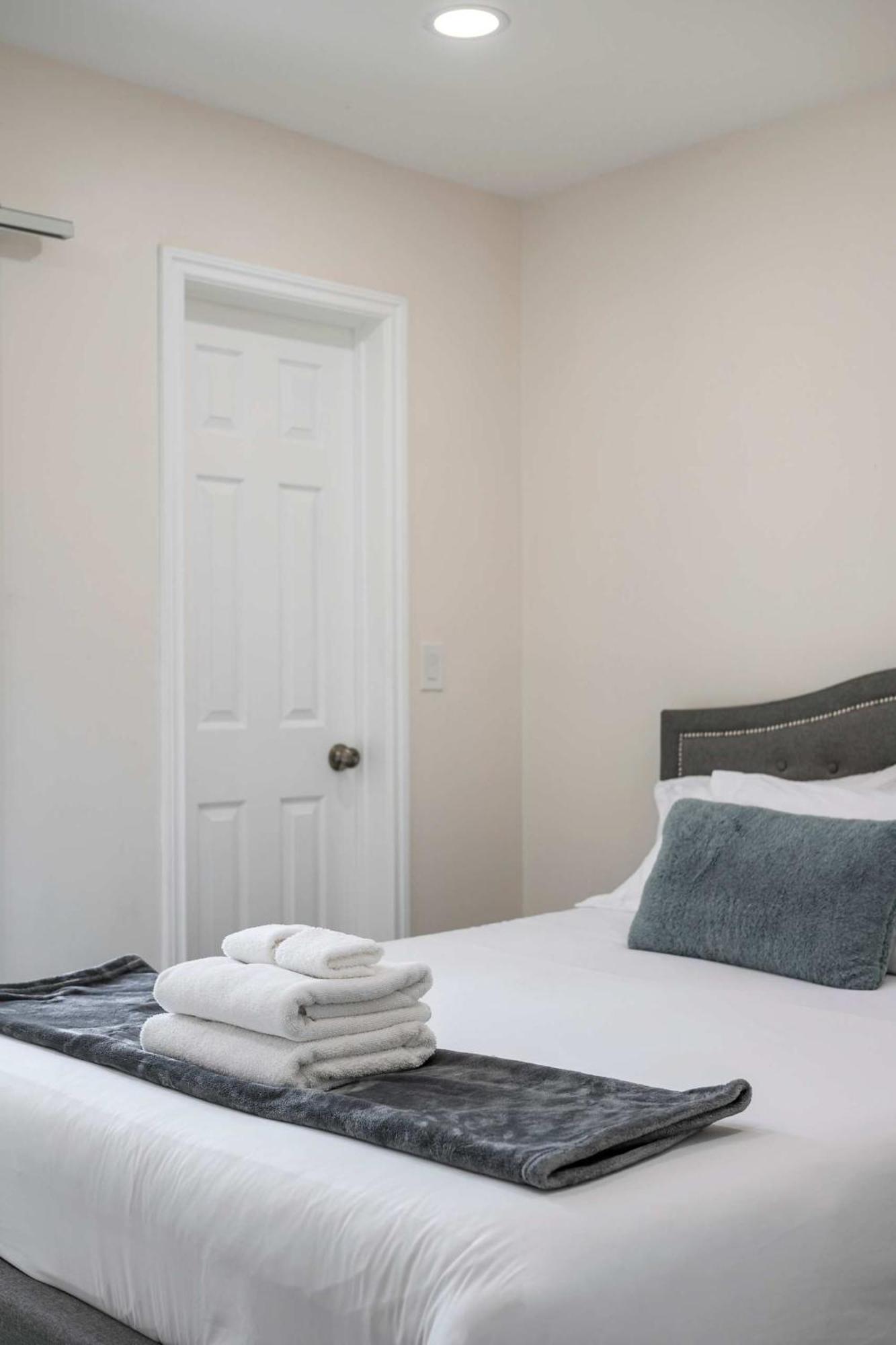 New Renovated 2B2B Apt Self Checkin Free Parking 1 Pasadena Exteriör bild