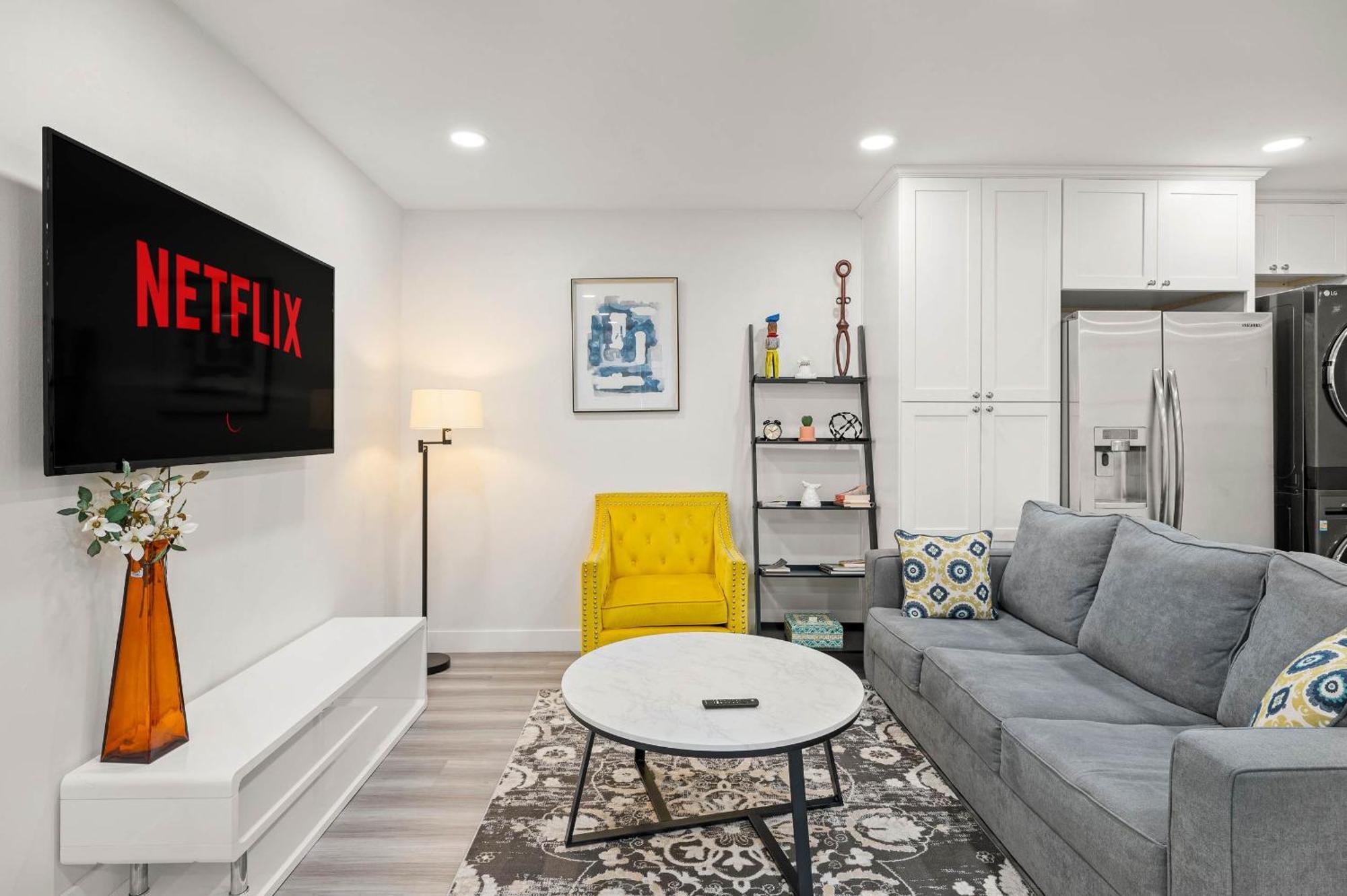 New Renovated 2B2B Apt Self Checkin Free Parking 1 Pasadena Exteriör bild